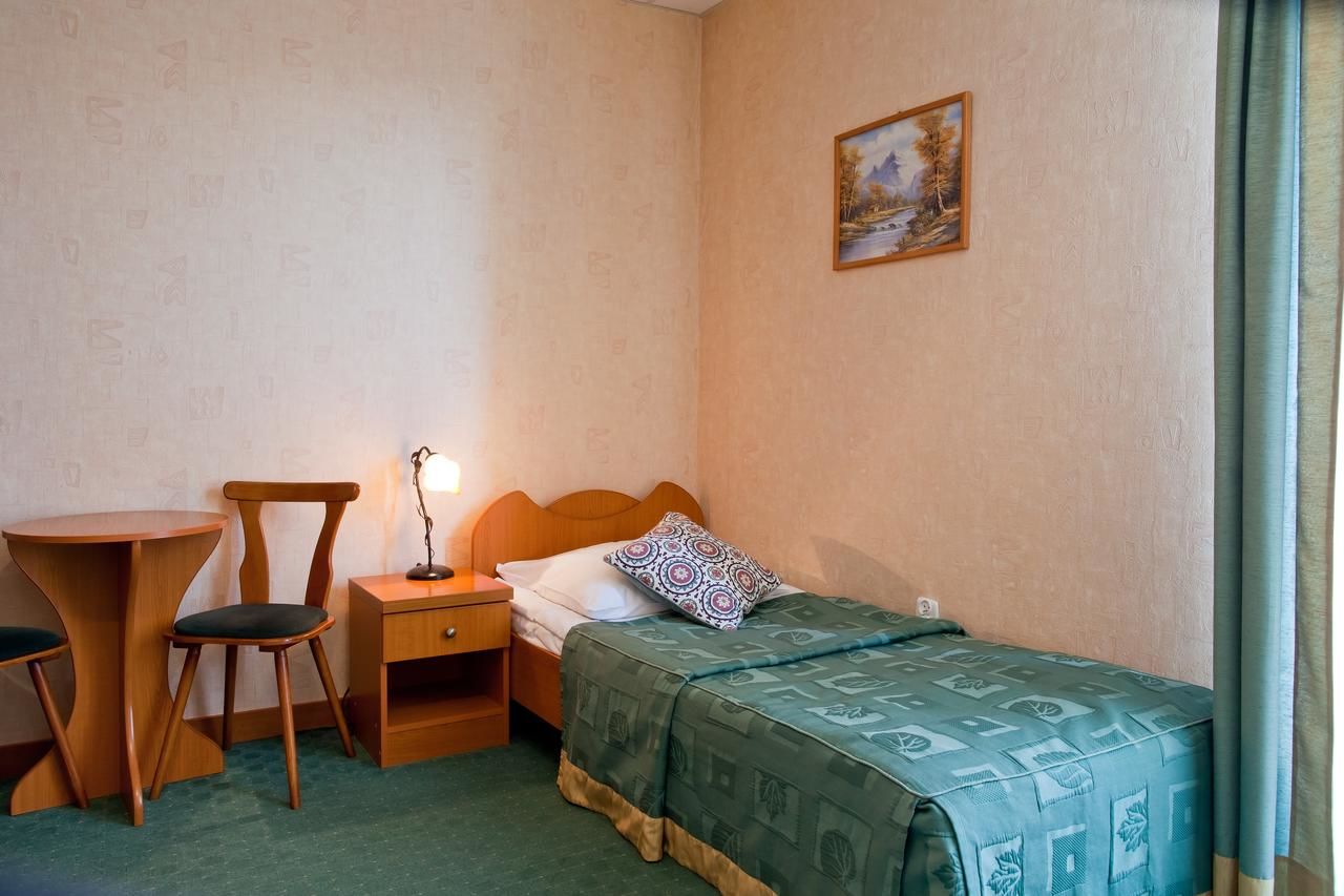 Отель Hotel Henryk Крыница-Здруй-36