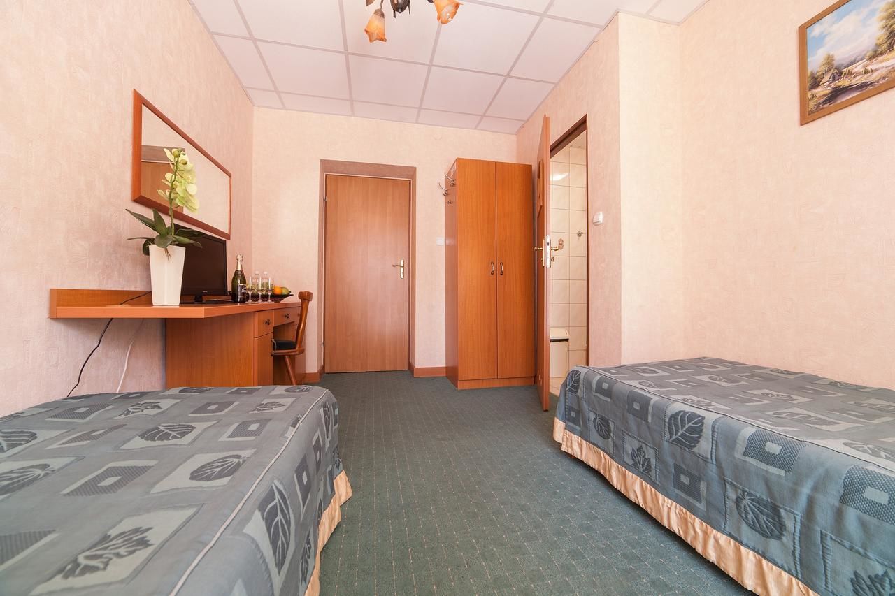 Отель Hotel Henryk Крыница-Здруй-43